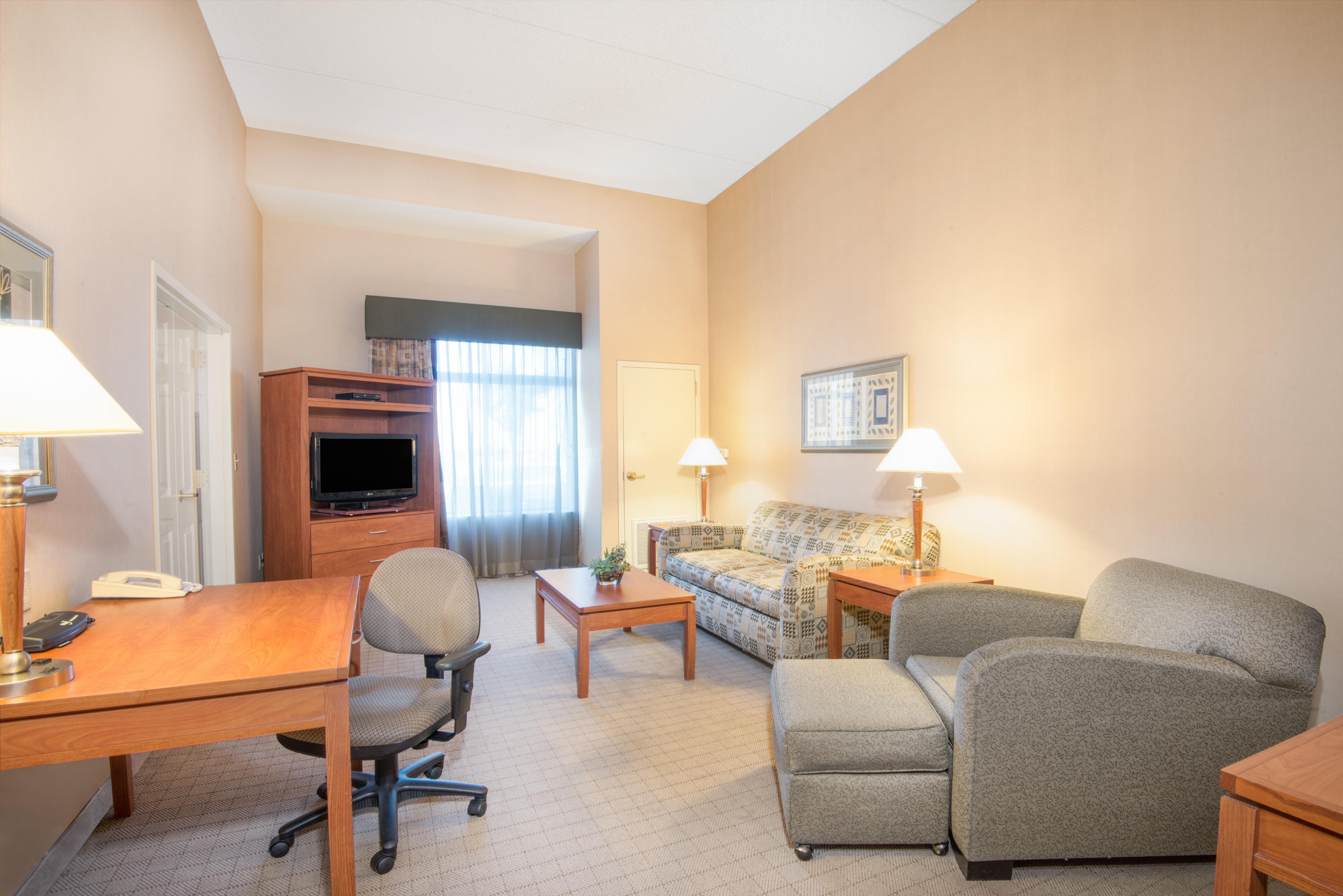 Holiday Inn & Suites Goodyear - West Phoenix Area By Ihg Bagian luar foto