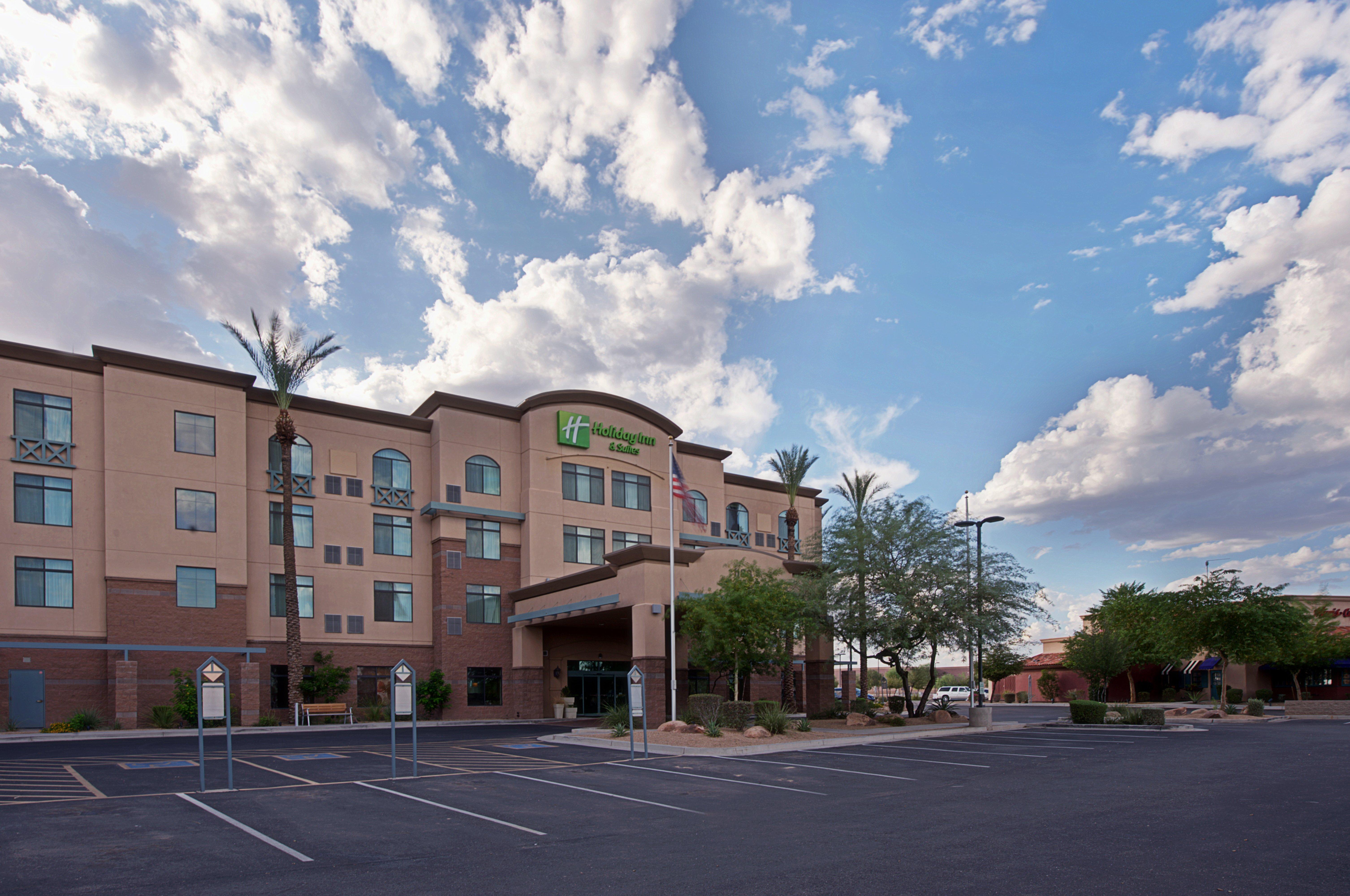 Holiday Inn & Suites Goodyear - West Phoenix Area By Ihg Bagian luar foto