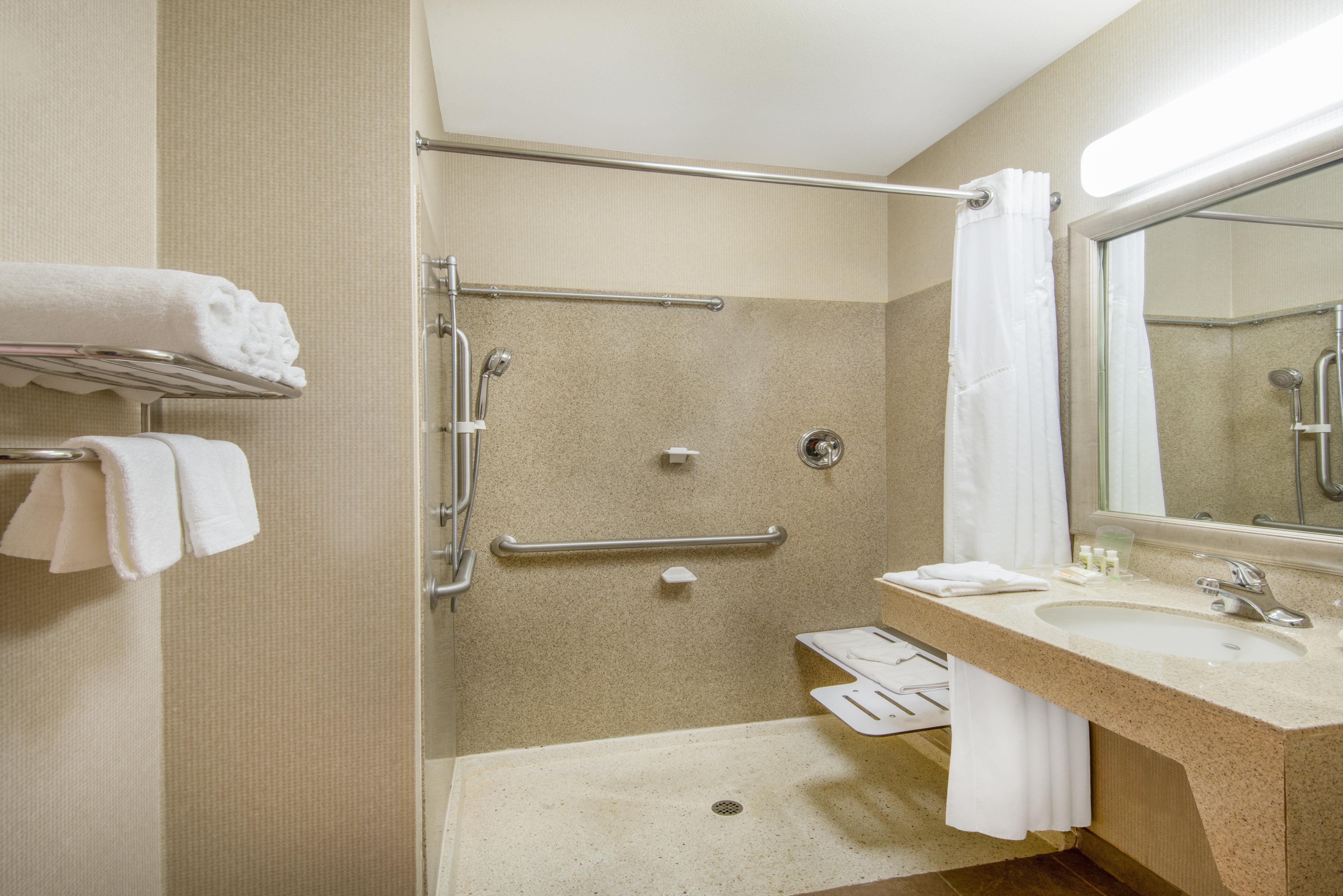 Holiday Inn & Suites Goodyear - West Phoenix Area By Ihg Bagian luar foto